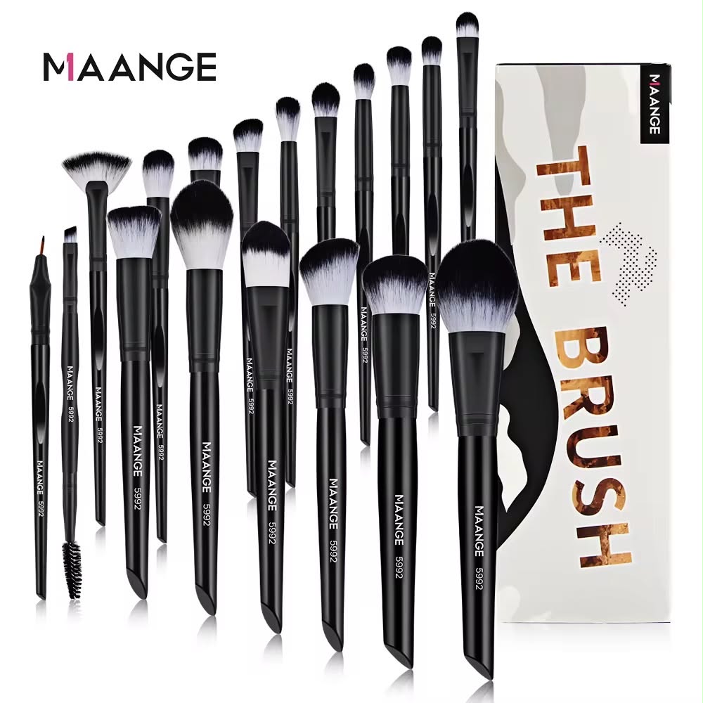 Professional 18-Piece Makeup Brush Set – Premium Soft Brushes for Flawless Makeup