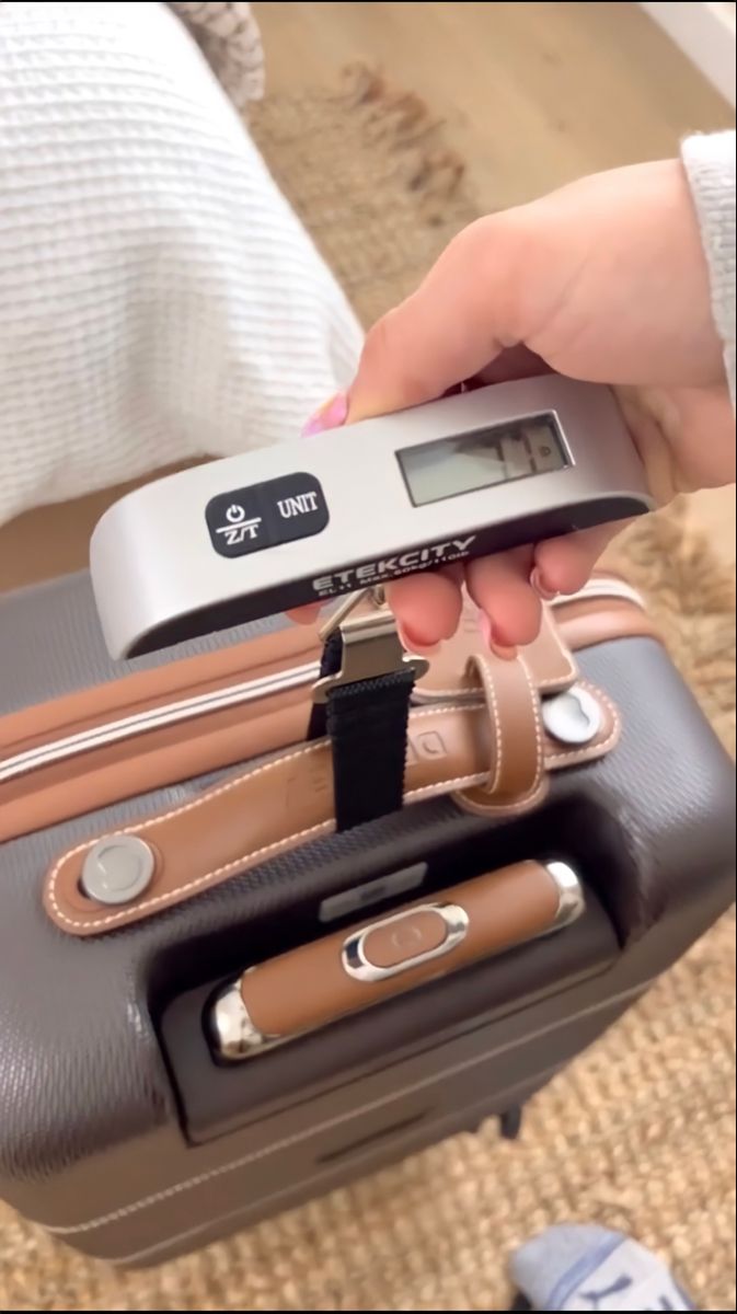 ✈️ Portable Digital Luggage Scale – Accurate Baggage Weight Checker